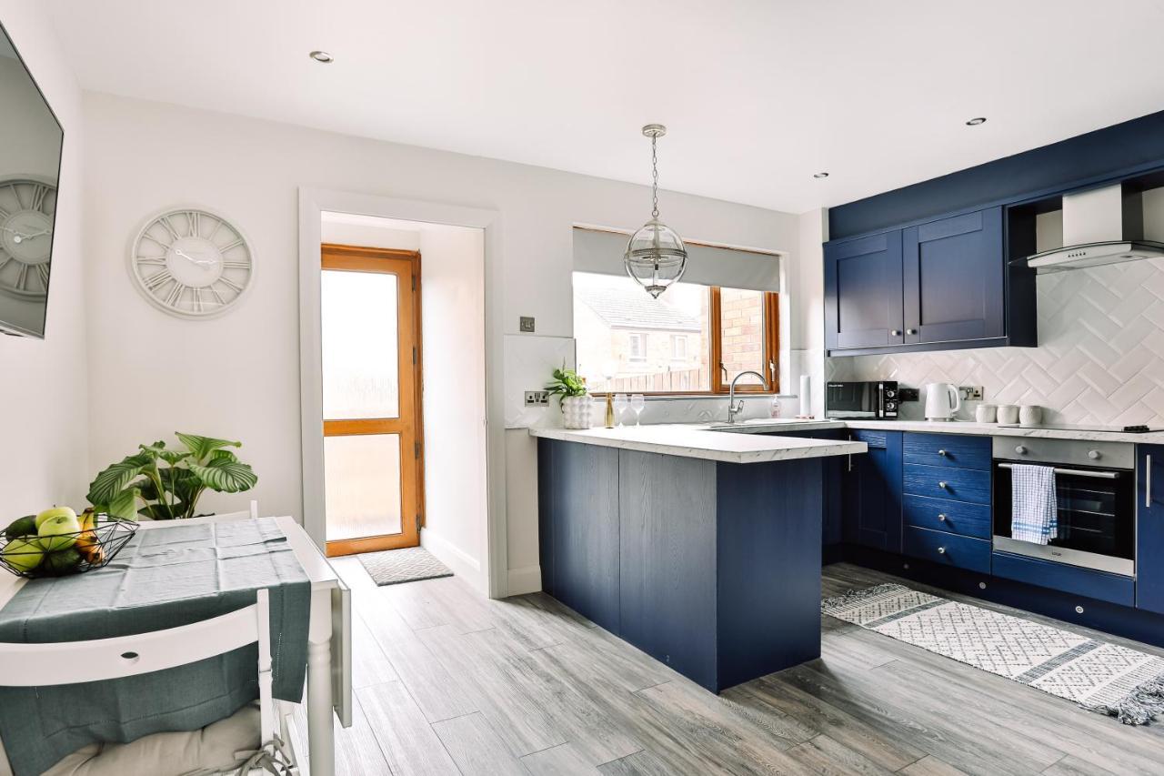 Family Town House Villa Belfast Exterior photo