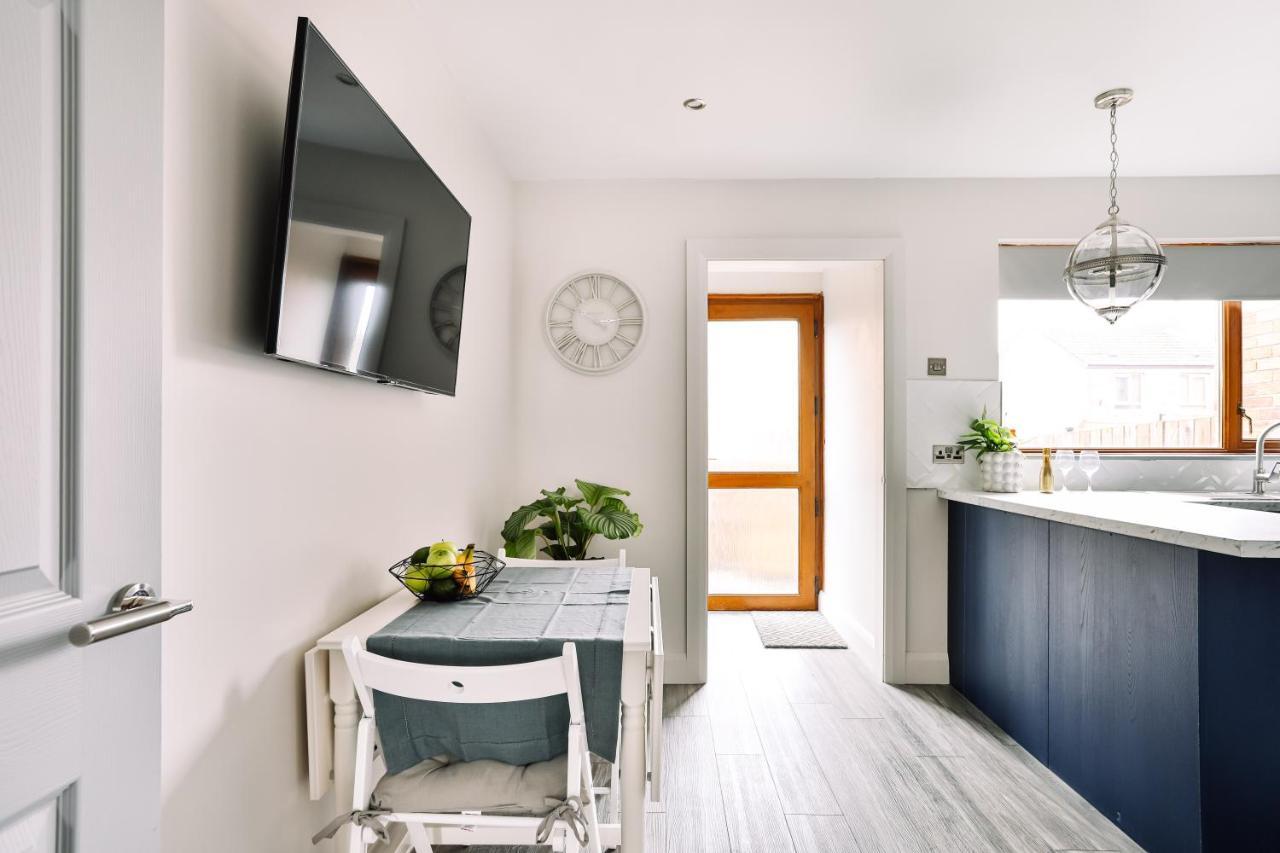 Family Town House Villa Belfast Exterior photo